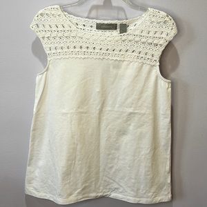 Liz Claiborne crotchet white top